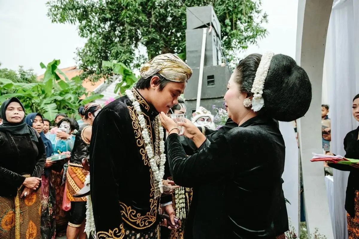 Makna Pernikahan Adat Jawa